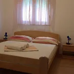 Mira Apartment