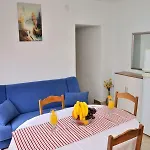 Mira Apartment *