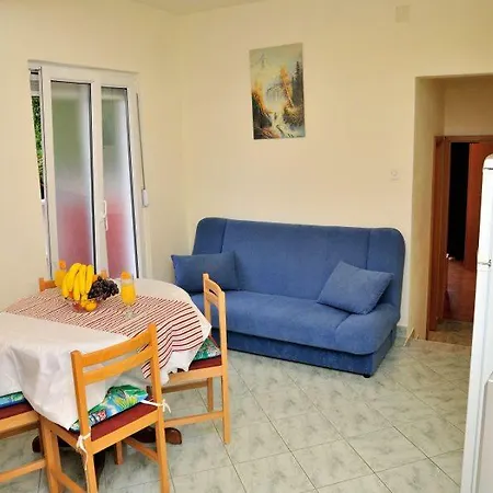 Mira Rogoznica (Sibenik-Knin)