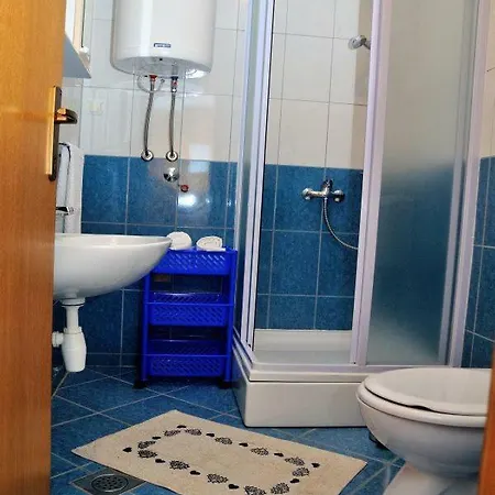 Mira Apartment *