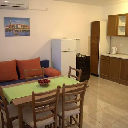 Mira Apartment