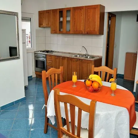 Mira * Rogoznica (Sibenik-Knin)