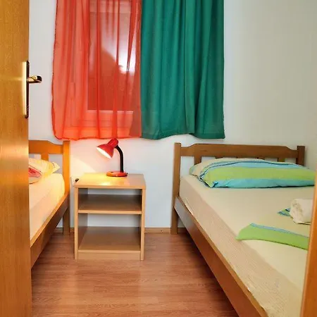 Apartment Mira
