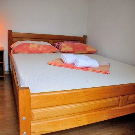 公寓 Mira 罗戈兹尼察