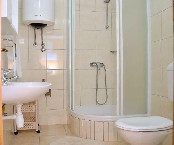 Mira Daire Rogoznica (Sibenik-Knin)