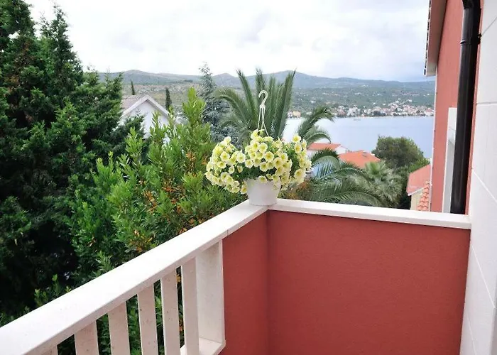 Mira * Rogoznica (Sibenik-Knin)