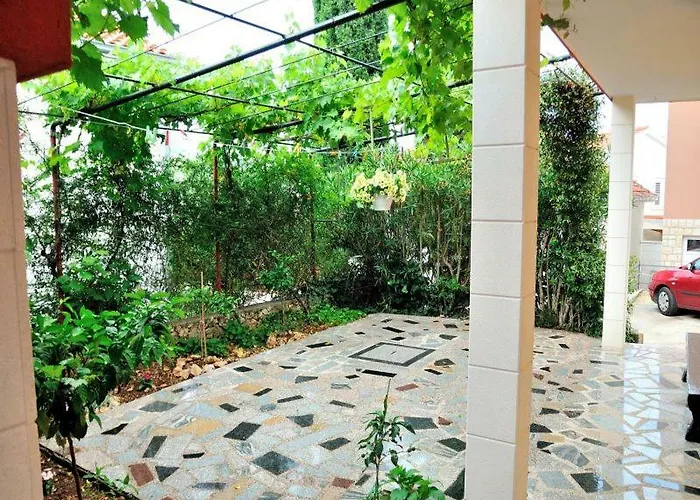 Mira Daire Rogoznica (Sibenik-Knin)